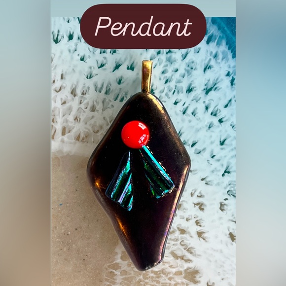 Bonnie’s Bling One Of A Kind Fused Glass Jewelry and Accessories to Wear. - Picture 3 of 15